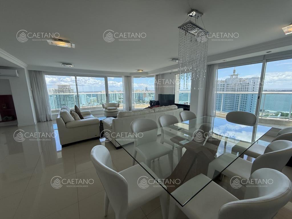 Apartamento en venta 3 dormitorios - Playa Mansa,