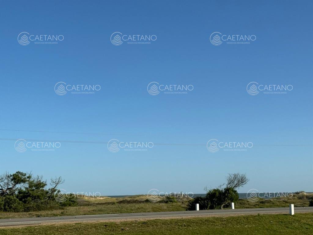 Venta terreno primera linea. Balneario Buenos