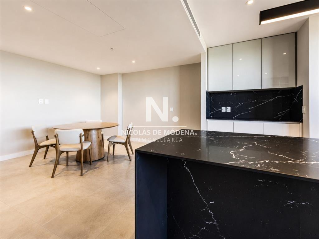 Exclusivo Apartamento Dúplex de 4 dormitorios en
