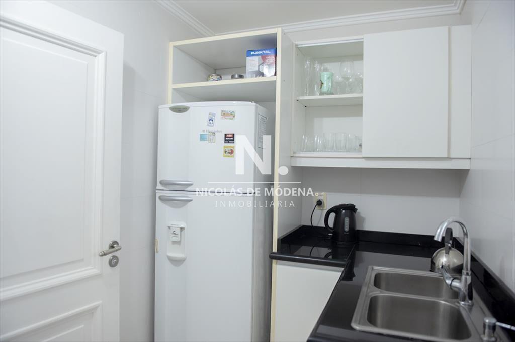 En venta apartamento de 3 dormitorios, en Brava a