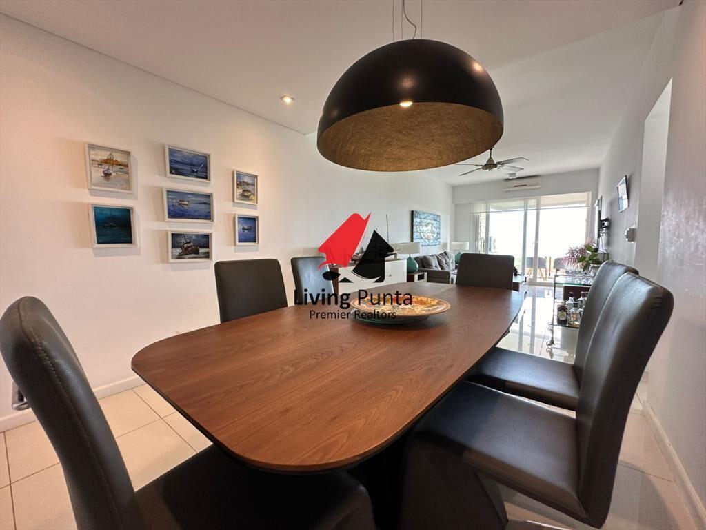 Vende departamento en Azure tower, playa mansa de