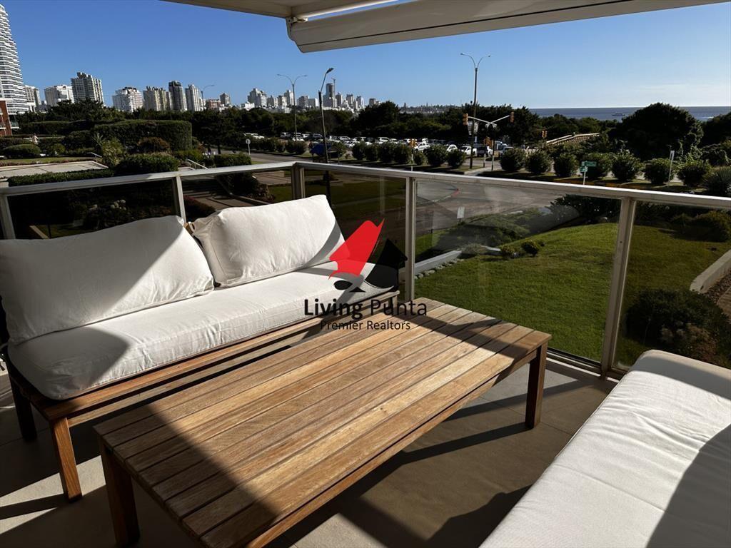 ESPECTACULAR APARTAMENTO SOBRE PLAYA MANSA