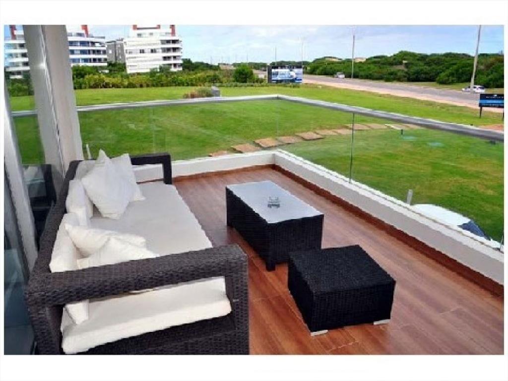 Vendo apartamento 3 dormitorios, primera línea playa brava
