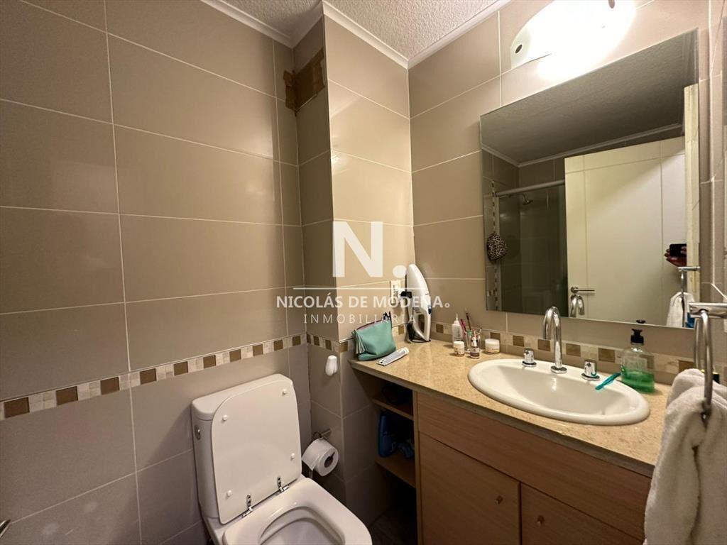 Penthouse de 3 dormitorios en venta a metros de