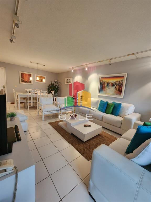 Vende apartamento de 2 dormitorios en Punta del
