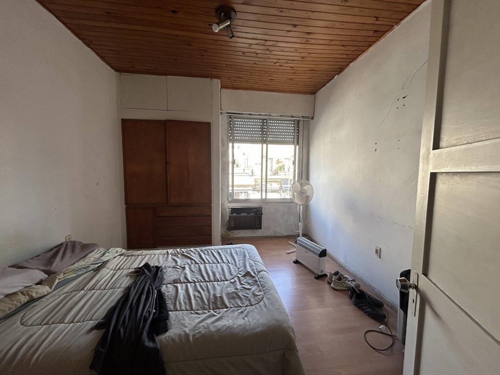 Venta de casa y 2 Locales comerciales con 188 Mts2 en Buceo
