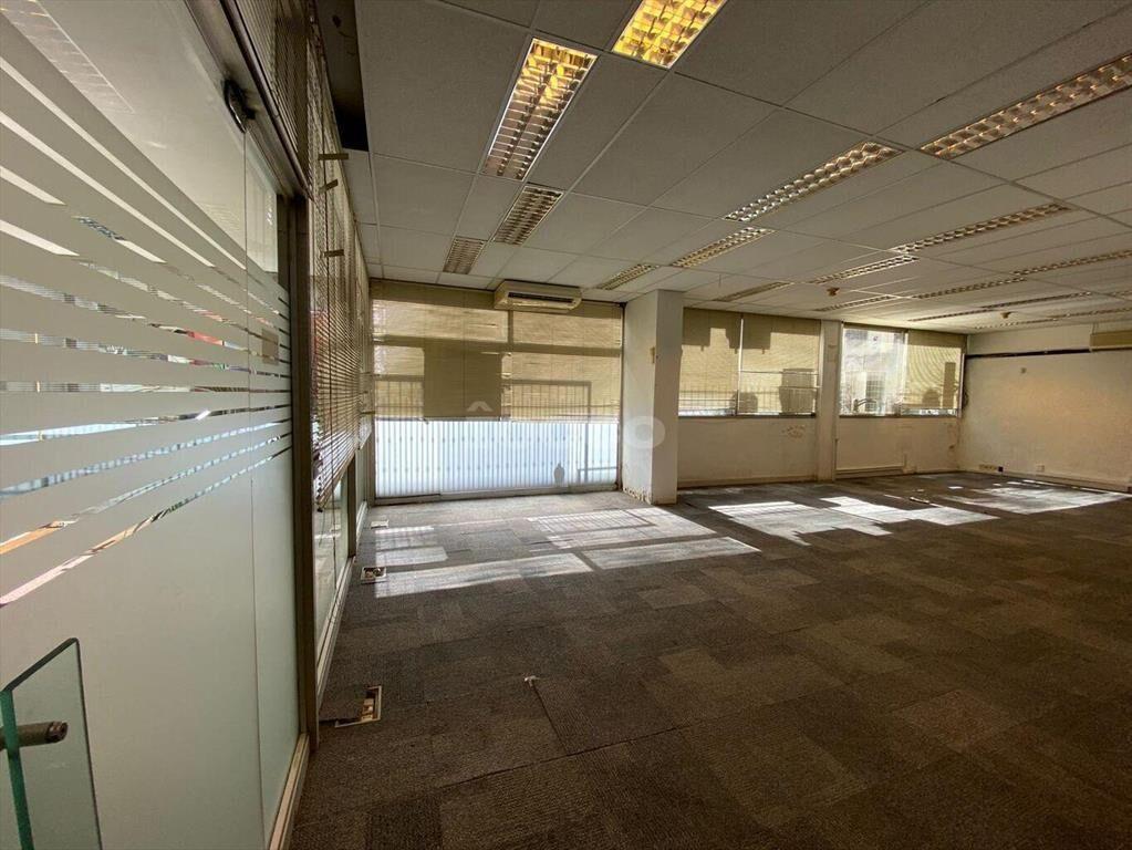 LOCAL Y OFICINAS  CON MEJORAS - EN CIUDAD VIEJA DESARROLLAD