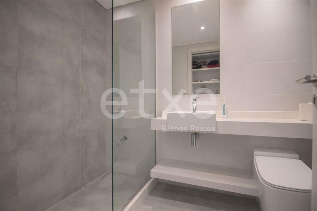 Apartamento planta baja Venta Jardines de Carrasco...