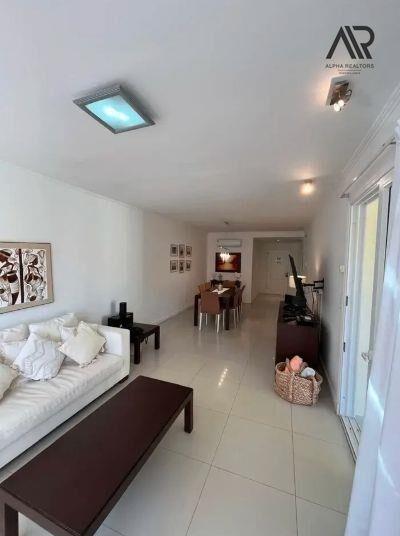 Apartamento en venta c/ cochera en Solanas