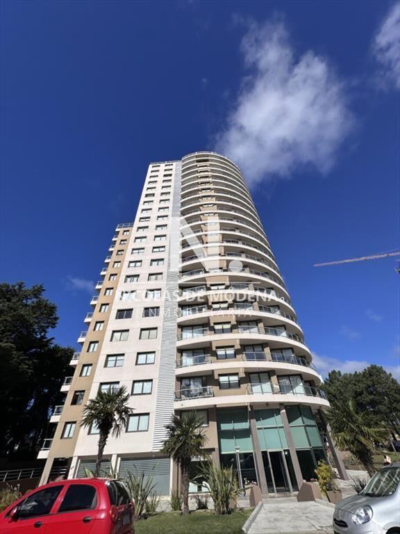 En venta apartamento con excelente vista, de 3 en