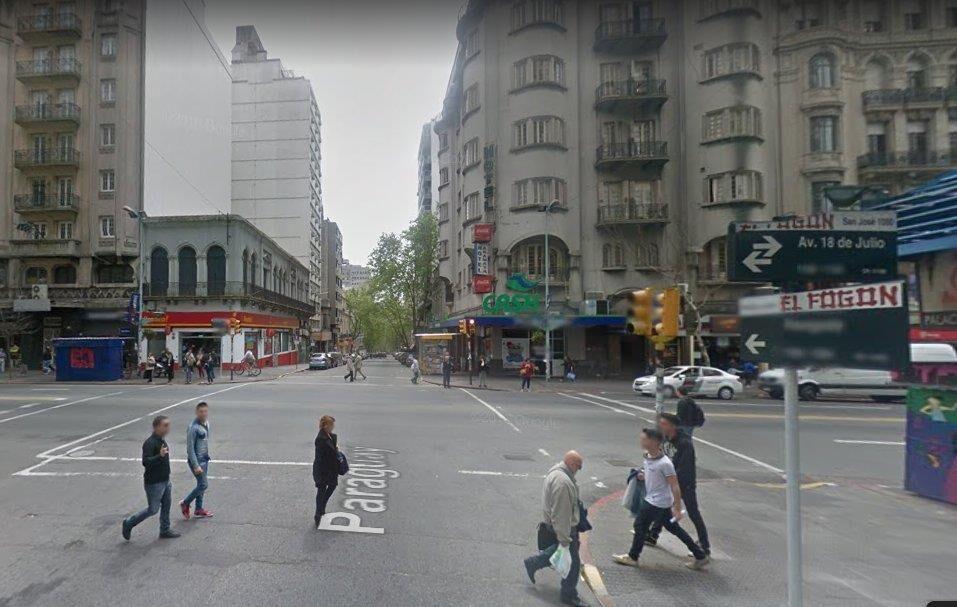 Venta Terreno Paraguay a pasos de Av. 18 de Julio, Centro,