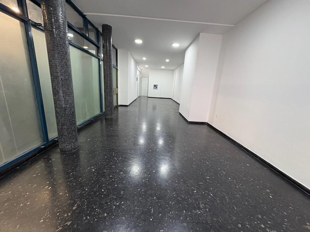 Alquiler - Local Comercial con 70 m2 en Ciudad Vieja - 25 de