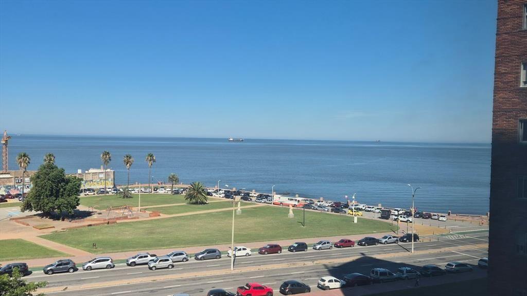 Venta apartamento rentado 1 dormitorio Rambla Montevideo To