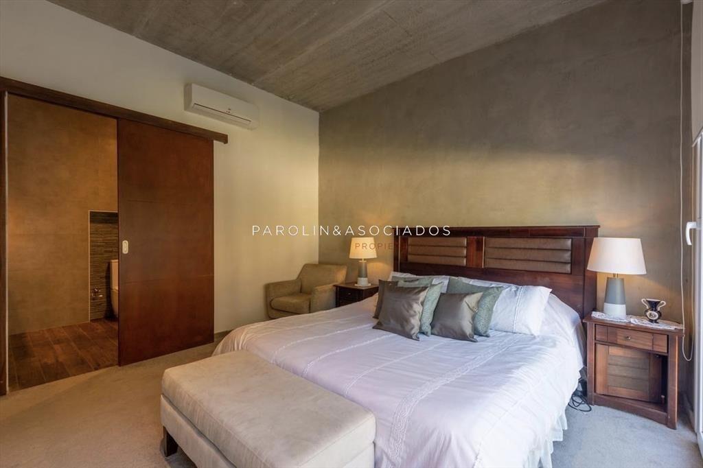 Casa en venta de 5 dormitorios y 5 baños en Montoya, Punta
