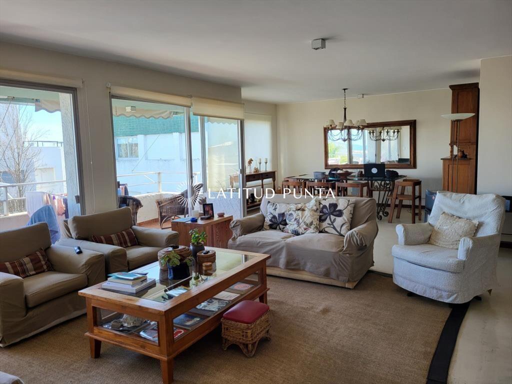 Apartamento de 4 dormitorios en la Península de