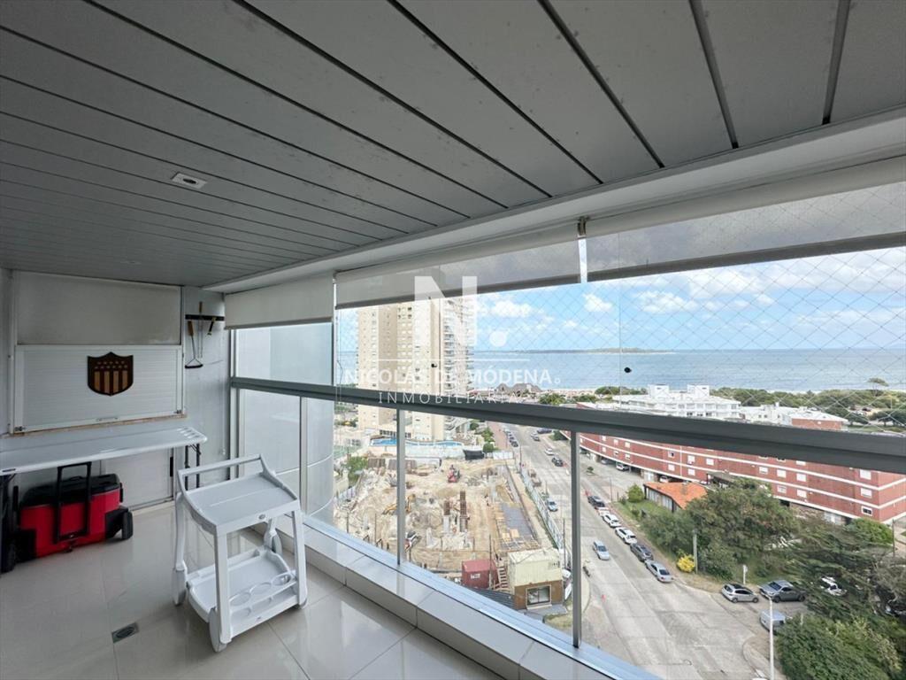 En venta apartamento de 3 dormitorios en Mansa,