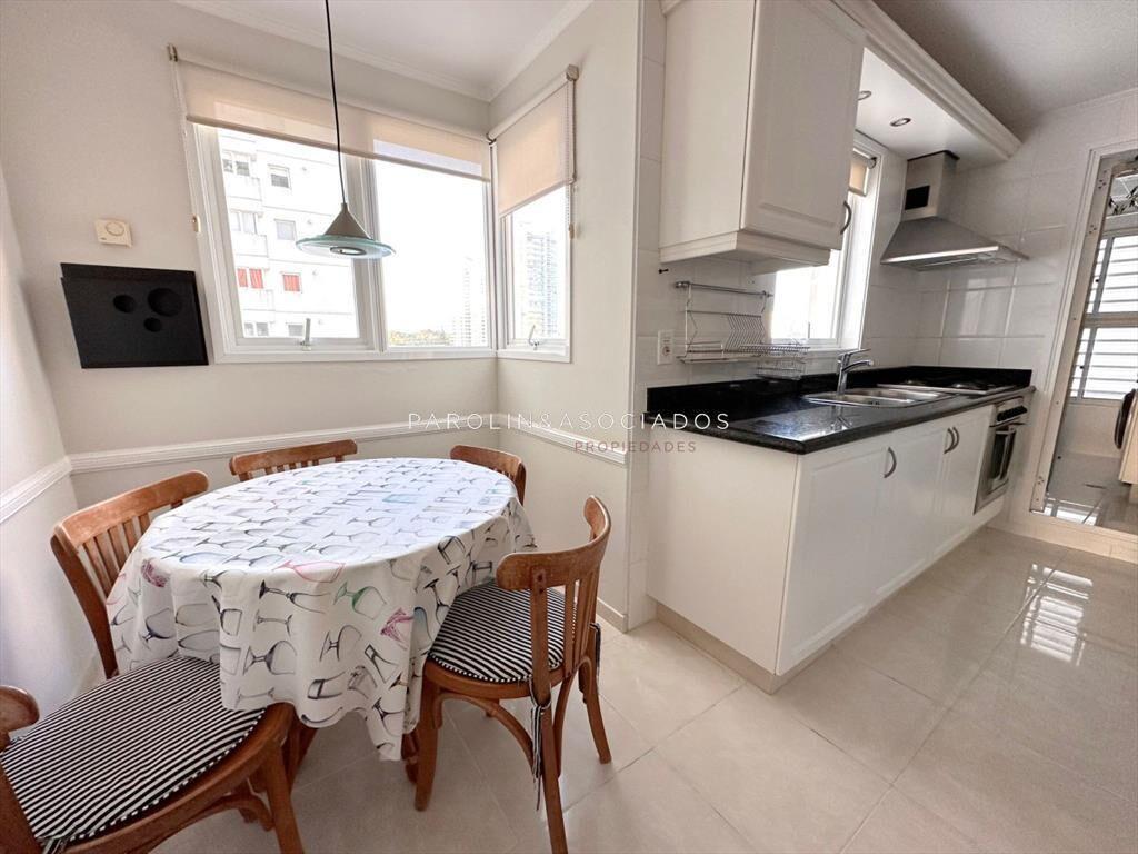 Apartamento en venta de 3 dormitorios en Tower,