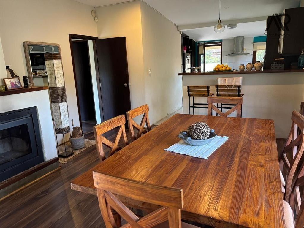 Casa en alquiler temporario c/ cochera en Playa Mansa