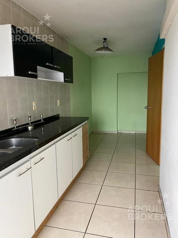 Apartamento de dos dormitorios en venta en Tres Cruces con