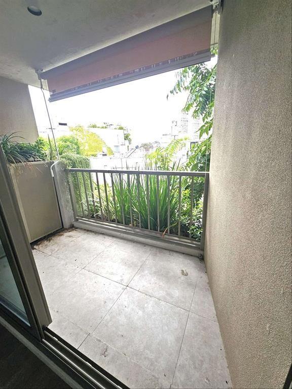 VENTA APARTAMENTO 1 DORM CON TERRAZA Y PATIO
