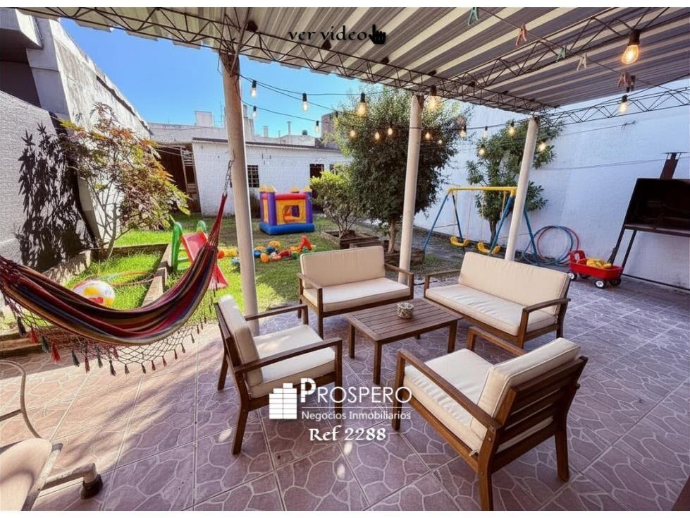 2288/1 venta casa 2 dorm + apto atahualpa fondo garaje