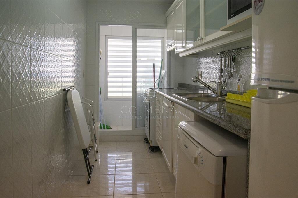 Departamento de 3 dormitorios en venta frente a Playa Mansa