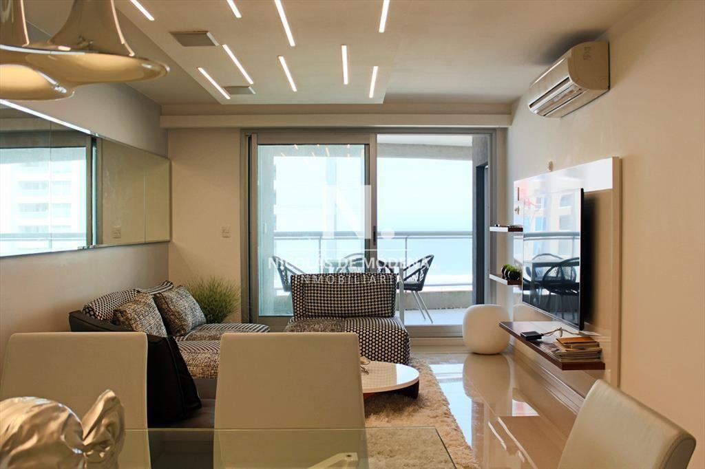 Vende apartamento de 3 dormitorios con parrillero