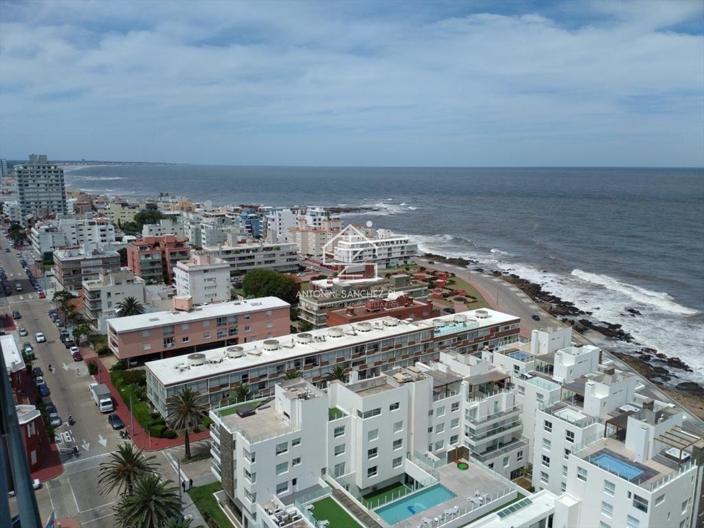 apartamento en zona de Peninsula con hermosa vista a playa