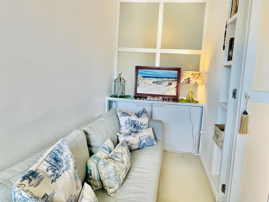 Apartamento de 2 dormitorios en venta en Arenas