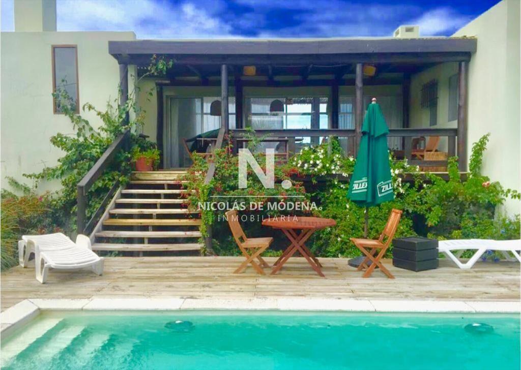 Chalet en venta de tres dormitorios en El Chorro,