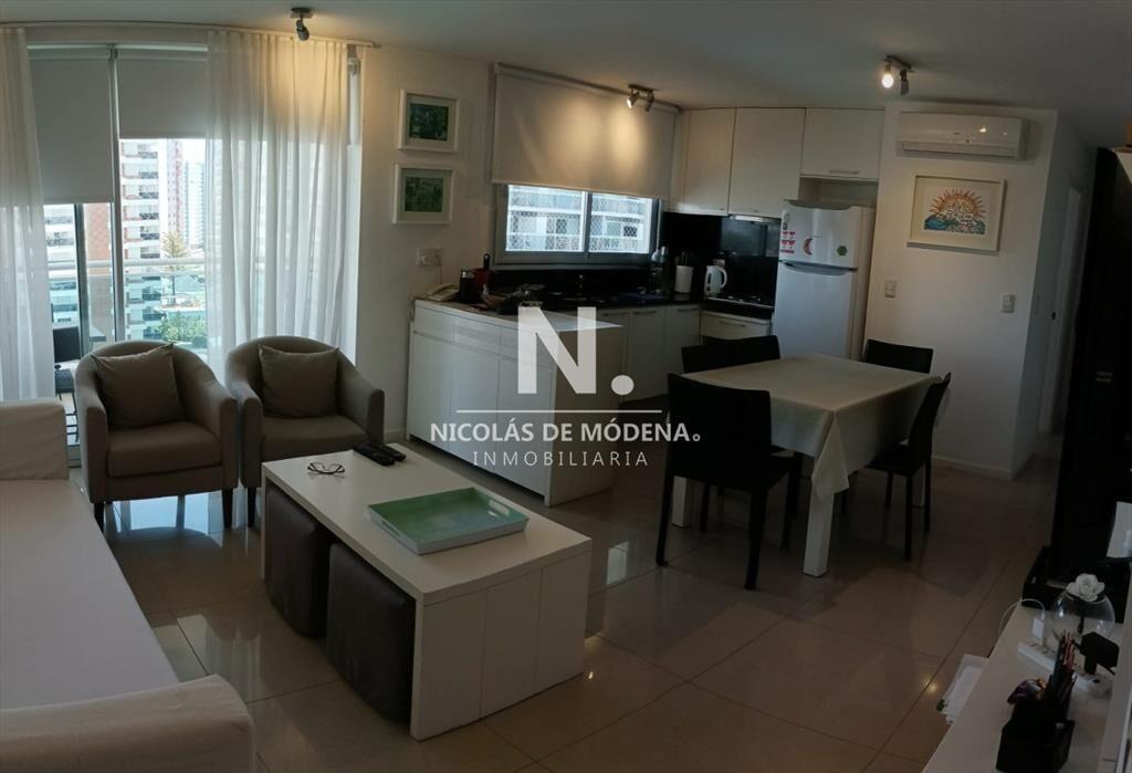 Departamento en venta, 2 dormitorios, Punta del