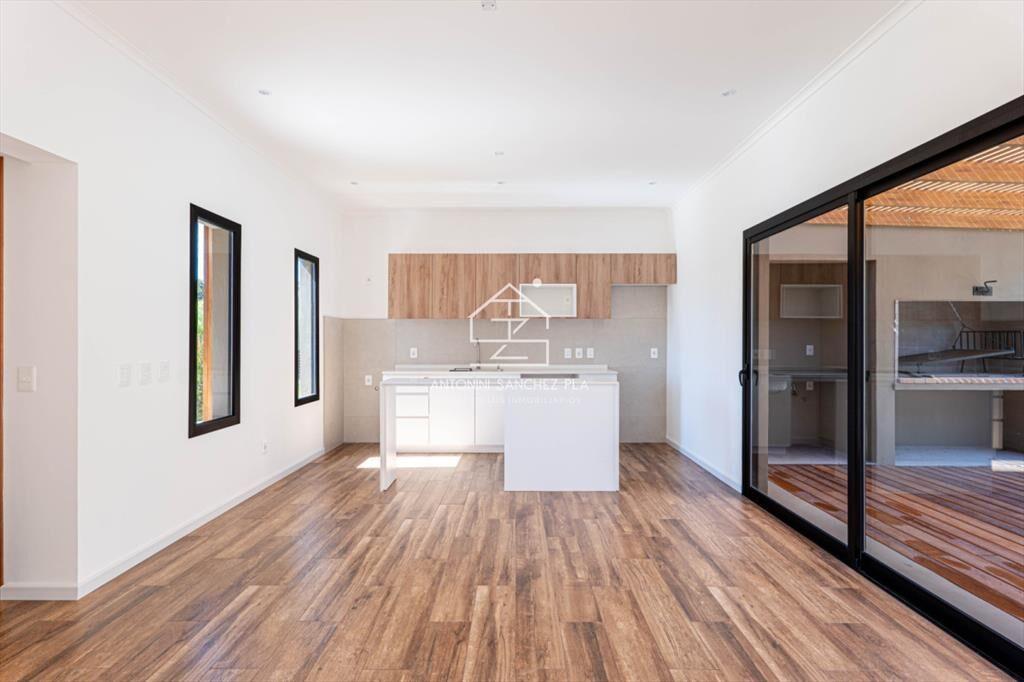 Casa a estrenar de 3 dormitorios