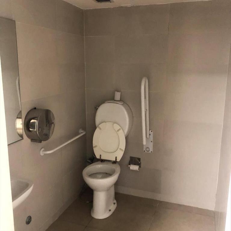 Alquiler Local Comercial 8 Octubre y Forteza BAJO DE PRECIO