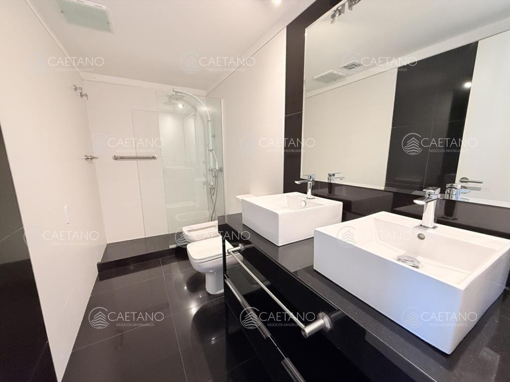 Venta apartamento 3 dormitorios - Playa Mansa,