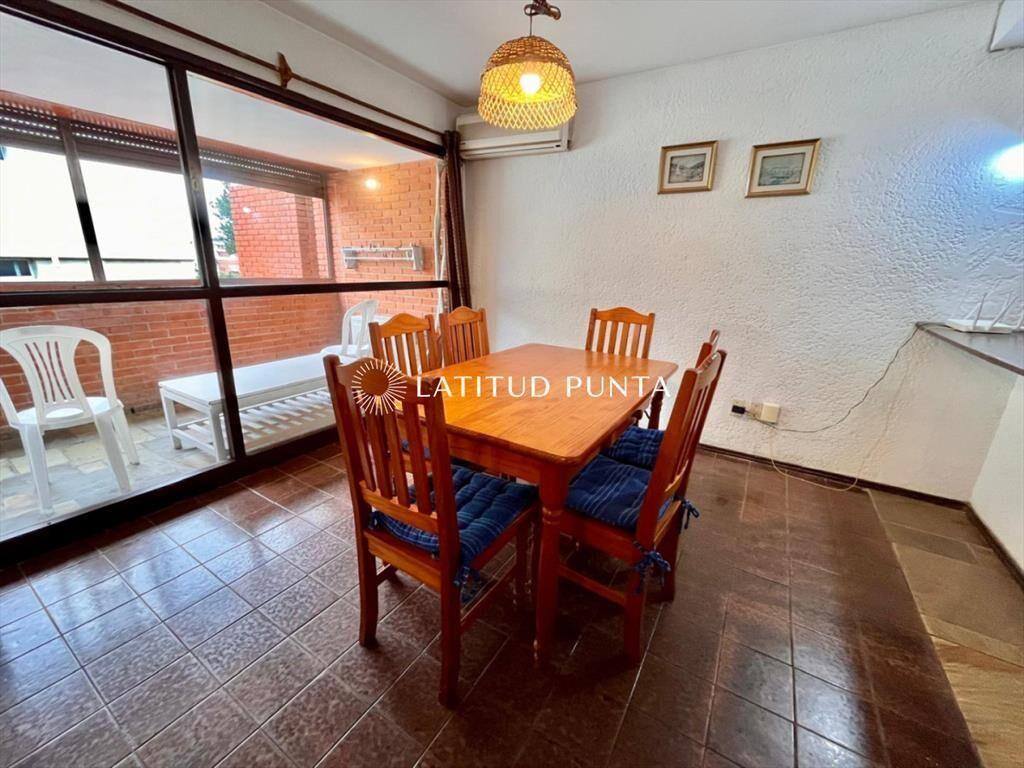 Apartamento 2 dormitorios. Aidy Grill