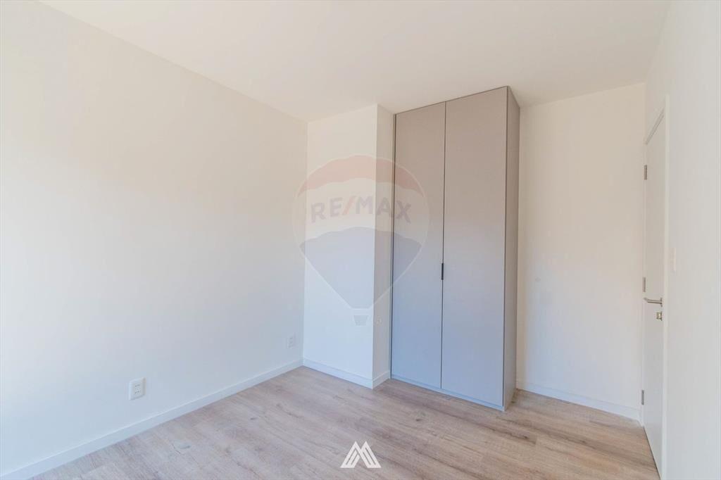 VENTA APTO 2 DORMITORIOS Y PATIO 3 CRUCES ESTRENAR