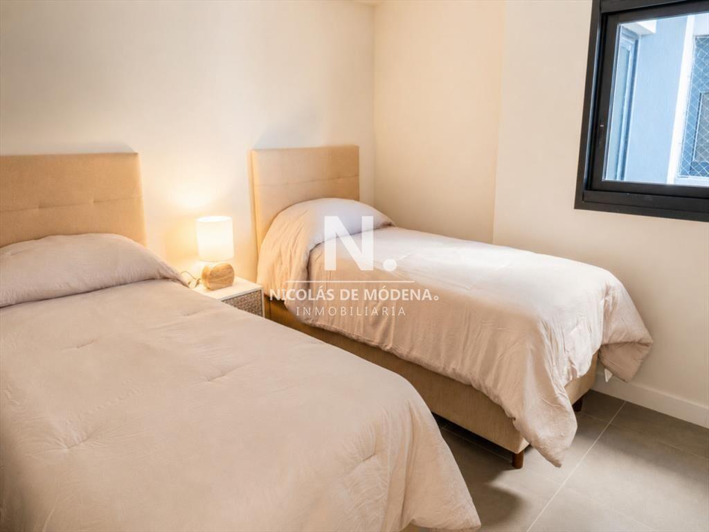 Apartamento de 3 dormitorios en venta en Torre