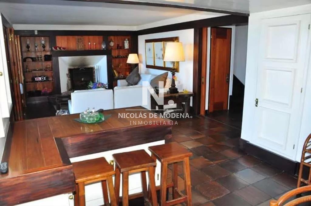 Oportunidad imperdible, departamento de 4 en