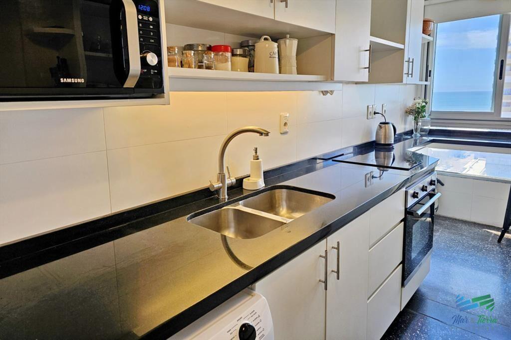 APARTAMENTO 2 DORMITORIOS, VISTA AL PUERTO DE DEL
