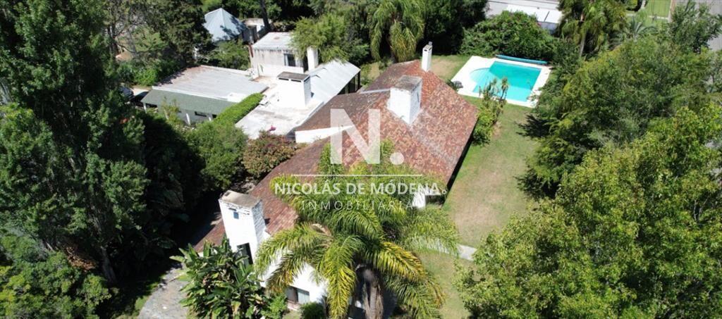 En venta casa en Barrio Golf, Punta del Este de 6