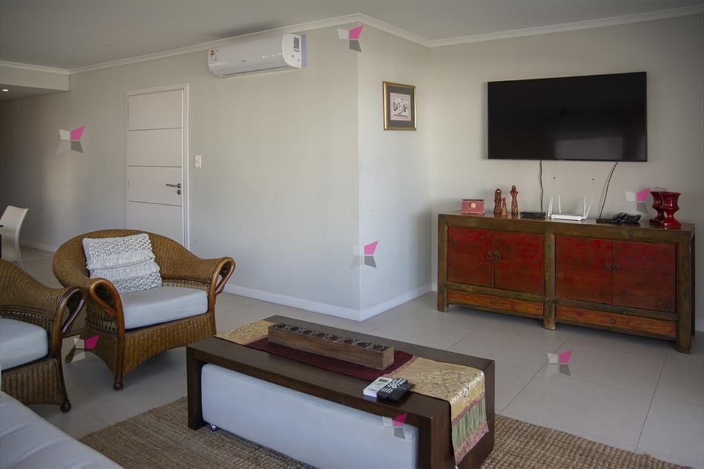 Departamento de 3 dormitorios con parrillero en