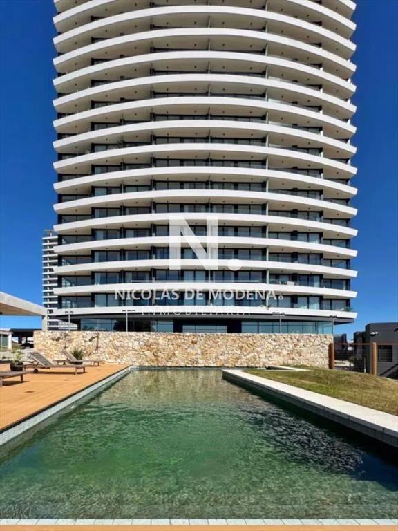 Venta Luminoso Apartamento de 3 Dormitorios en