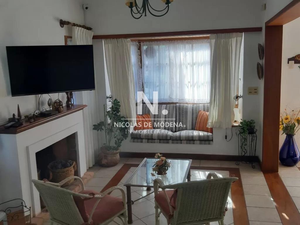 OPORTUNIDAD. VENDE CASA EN PLAYA MANSA, PUNTA DEL