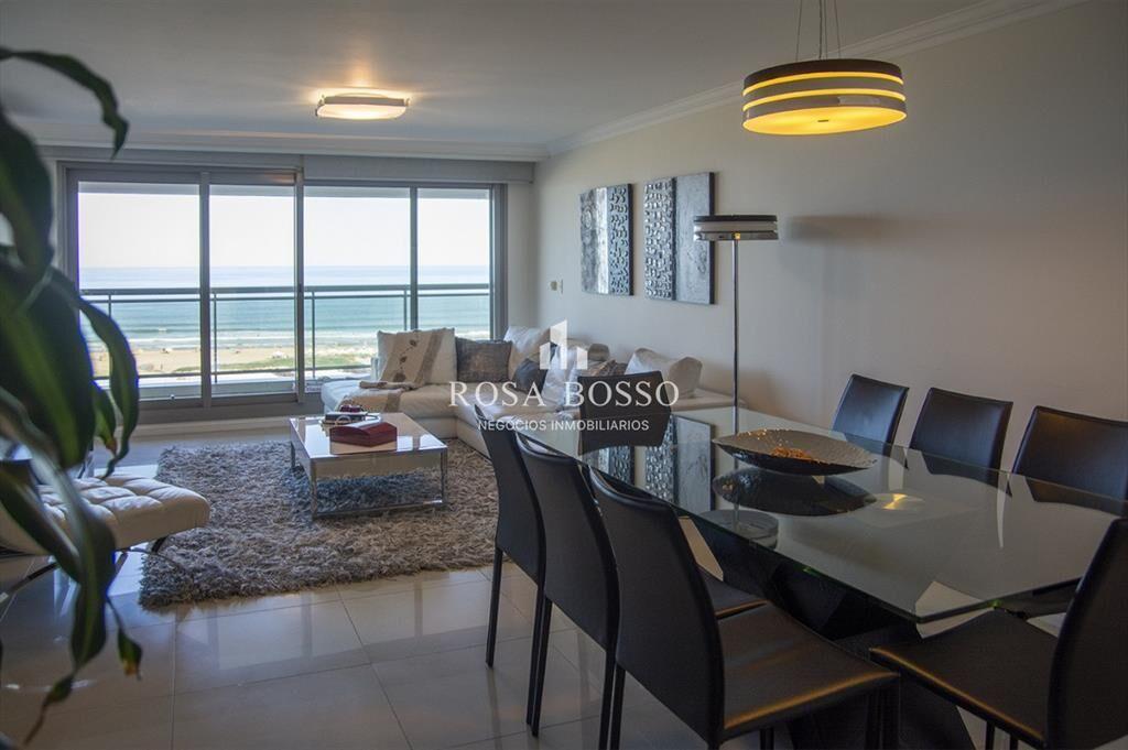Vende apartamento de 3 dormitorios en Torre I, al