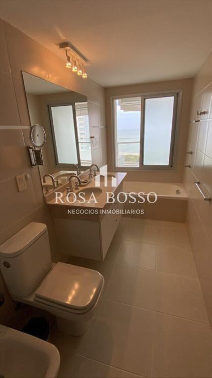 Apartamento en alquiler temporario Playa Mansa 2