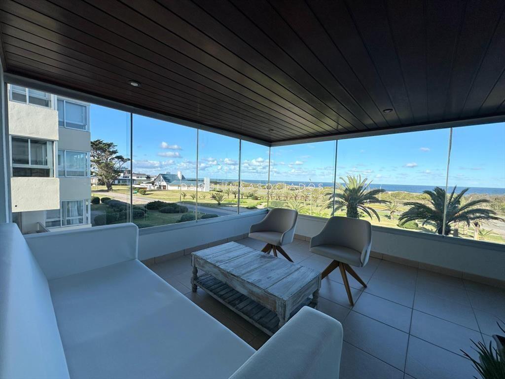 OPORTUNIDAD  de 4 Suites en Playa Brava, Punta