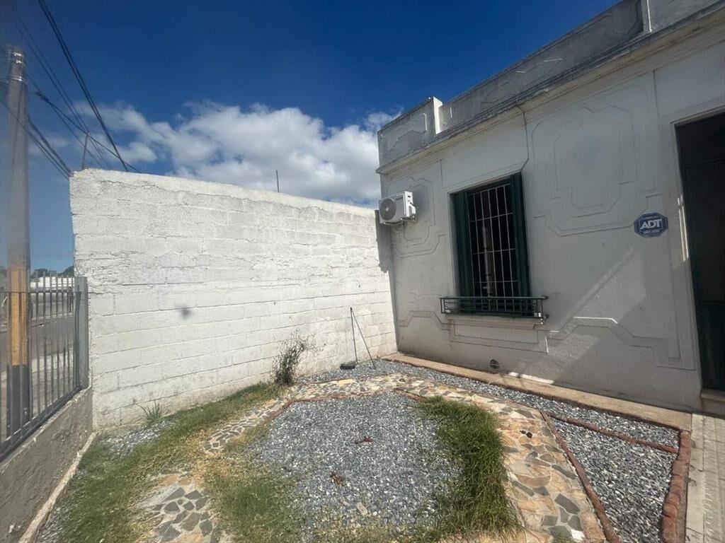 VENTA CASA EN UNIÓN, 8 DORMITORIOS, GARAJE
