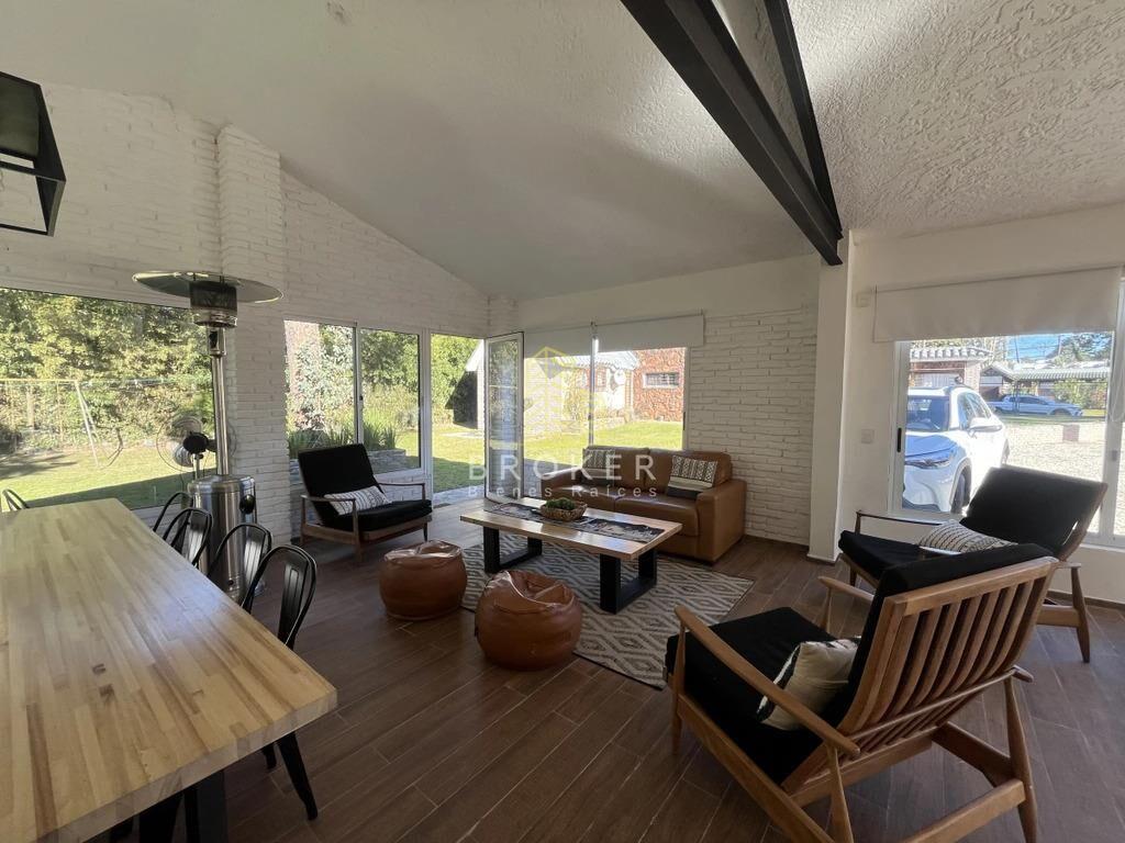 Venta Casa Punta del Este 4 dormitorios en Barrio