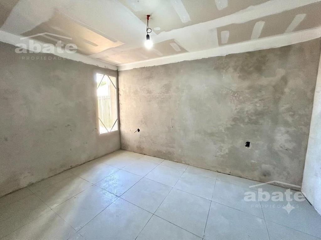 Venta casa de 4 dormitorios a estrenar cerca de la playa -