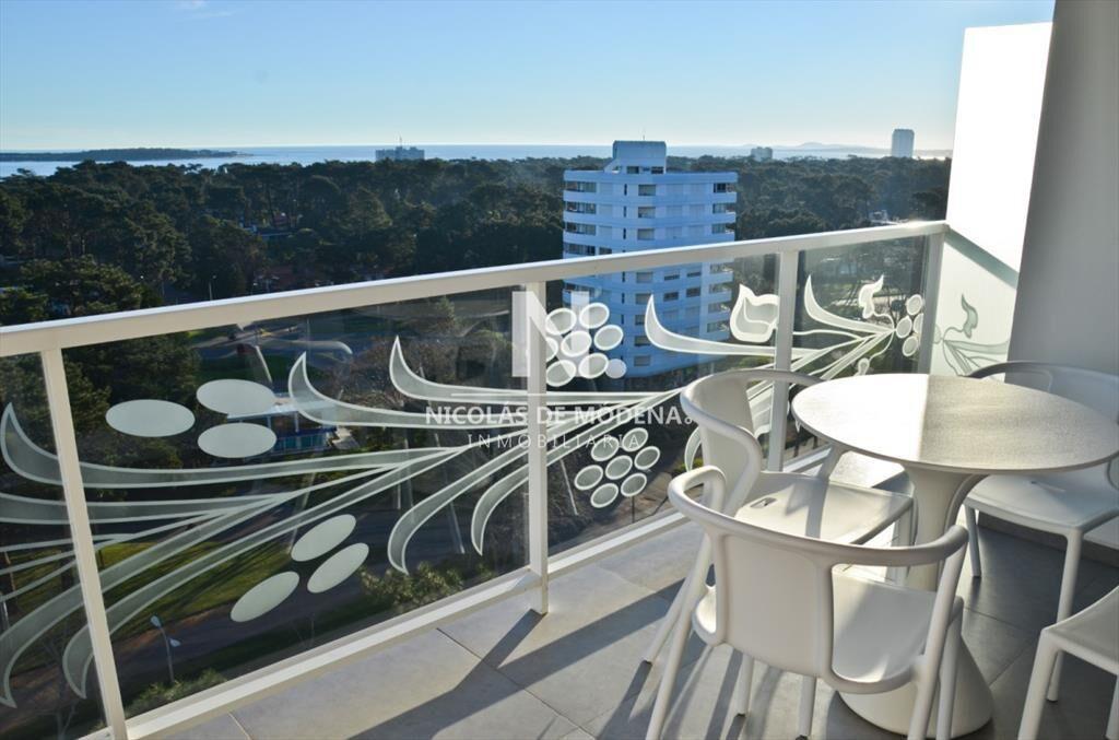Departamento de 2 dormitorios en venta Punta del